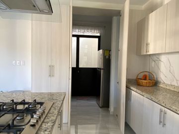 Casa en venta en Atlixco, a unos metros de la Aldea con alberca y 4 recámaras