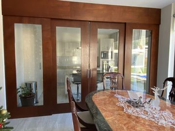 Casa en venta en Atlixco, a unos metros de la Aldea con alberca y 4 recámaras