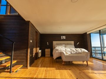PARCELA CON CASA VISTA DIRECTA PRIMERA LINEA FRENTE AL MAR