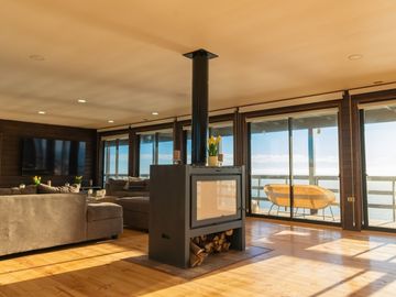 PARCELA CON CASA VISTA DIRECTA PRIMERA LINEA FRENTE AL MAR