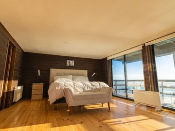 PARCELA CON CASA VISTA DIRECTA PRIMERA LINEA FRENTE AL MAR