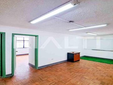 Casa rentera de venta, sector El Batán centro norte de Quito