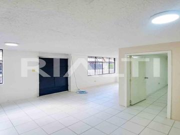 Casa rentera de venta, sector El Batán centro norte de Quito