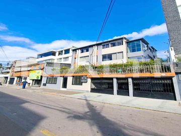 Casa rentera de venta, sector El Batán centro norte de Quito