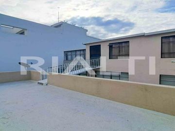 Casa rentera de venta, sector El Batán centro norte de Quito