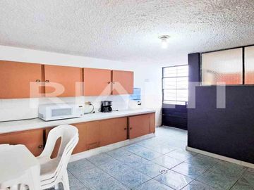 Casa rentera de venta, sector El Batán centro norte de Quito