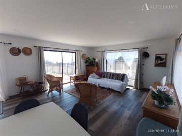 Casa en Venta en Condominio Santa Adela
