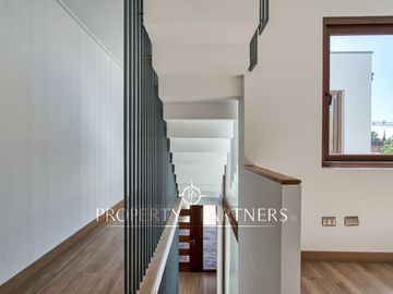¡ESPECTACULAR!, moderno y luminoso Townhouse año 2023, ubicado en barrio residencial, Padre Errázuriz
