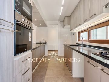 ¡ESPECTACULAR!, moderno y luminoso Townhouse año 2023, ubicado en barrio residencial, Padre Errázuriz