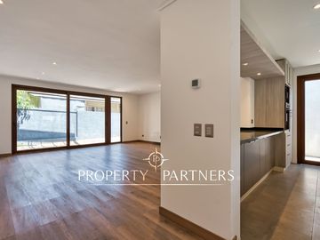 NUEVO, moderno y luminoso Townhouse casa año 2023, ubicado en barrio residencial, Padre Errázuriz