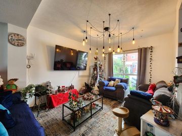 Casa en venta en Toluca, en fraccionamiento con amenidades y amplios espacios
