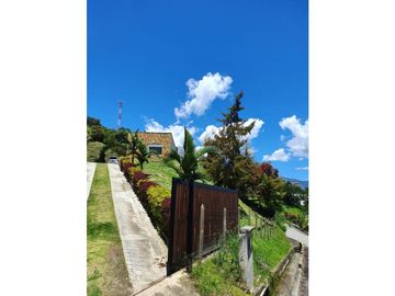 Vendo hermosa casa en Parcelación Carolina del Norte