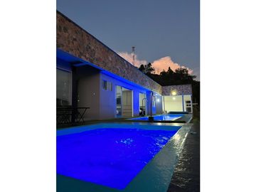 Vendo hermosa casa en Parcelación Carolina del Norte