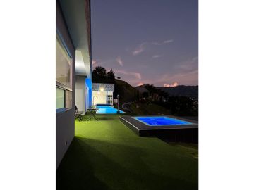 Vendo hermosa casa en Parcelación Carolina del Norte