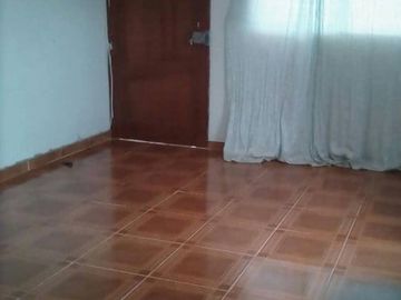 Casa grande y amplia para invertir