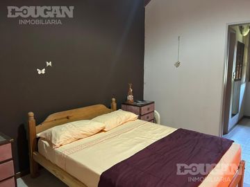 Casa con pileta y gas natural en Nuevo Merlo