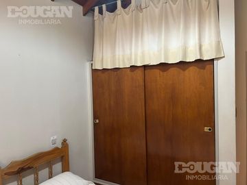 Casa con pileta y gas natural en Nuevo Merlo