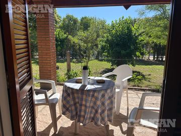 Casa con pileta y gas natural en Nuevo Merlo