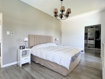 Casa en venta barrio Lagos de Canning