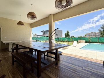 Casa en venta barrio Lagos de Canning