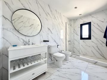 Casa en venta barrio Lagos de Canning