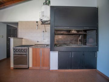 Casa en  venta, city bell, 481 e/ 30 y 31