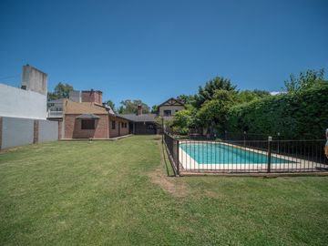 Casa en  venta, city bell, 481 e/ 30 y 31