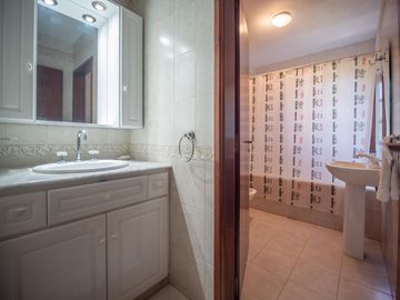 Casa en  venta, city bell, 481 e/ 30 y 31