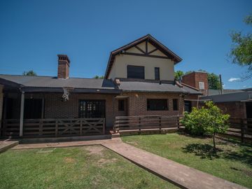 Casa en  venta, city bell, 481 e/ 30 y 31
