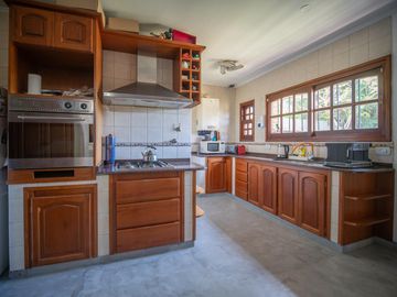 Casa en  venta, city bell, 481 e/ 30 y 31