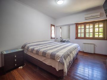 Casa en  venta, city bell, 481 e/ 30 y 31
