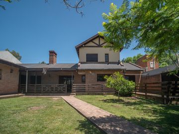 Casa en  venta, city bell, 481 e/ 30 y 31