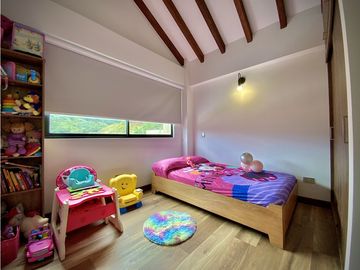 Venta Casa Campestre NUEVA unidad cerrada El Retiro