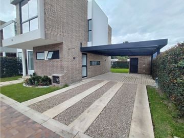 VENDO CASA CAMPESTRE 152 M2 MERLOT CHA | 025