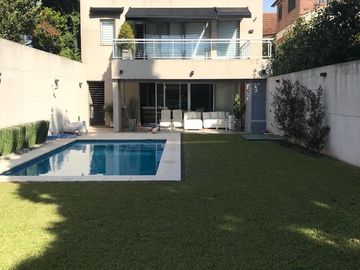 Casa 4 ambientes VENTA Banfield
