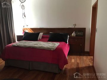 Casa 4 ambientes VENTA Banfield