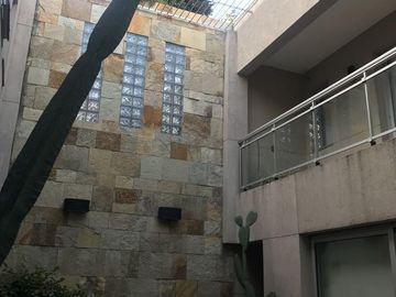 Casa 4 ambientes VENTA Banfield