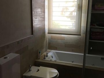 Casa 4 ambientes VENTA Banfield