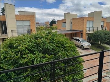 VENDO CASA CAMPESTRE 254 M2 LA ESPERANZA E1 | 023 |
