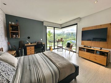 Casa campestre amoblada en venta sector Avenida Centenario