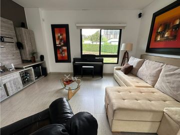 Casa campestre amoblada en venta sector Avenida Centenario