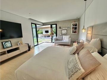 Casa campestre amoblada en venta sector Avenida Centenario