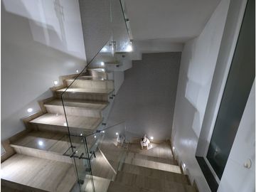 SE VENDE AMPLIA CASA EN VILLA CAMPESTRE