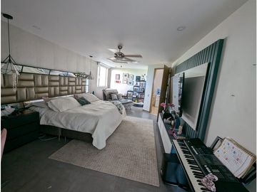 SE VENDE AMPLIA CASA EN VILLA CAMPESTRE