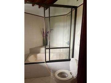 OPORTUNIDAD VENDO CASA CAMPESTRE EN CONDOMINIO LAGO CALIMA