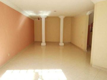 Casa en Venta, Lomas de la Hacienda, 3 Recámaras