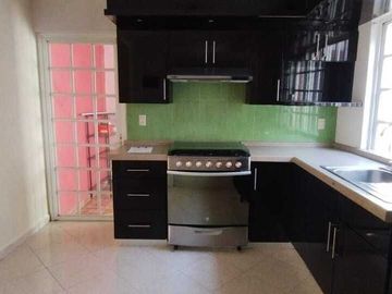 Casa en Venta, Lomas de la Hacienda, 3 Recámaras
