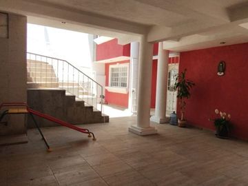 Casa en Venta, Lomas de la Hacienda, 3 Recámaras