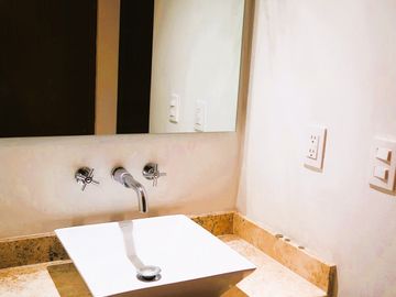 Venta de casa en condominio en San Pedro de Los Pinos
