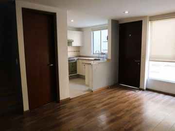 Venta de casa en condominio en San Pedro de Los Pinos